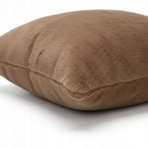 Poszewka futerkowa 45x45 cm brązowa AST232651-11