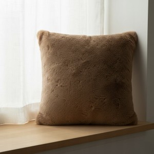 Poszewka futerkowa 45x45 cm brązowa AST232651-11